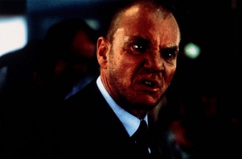 Still of Malcolm McDowell in Gangster No. 1 (2000)