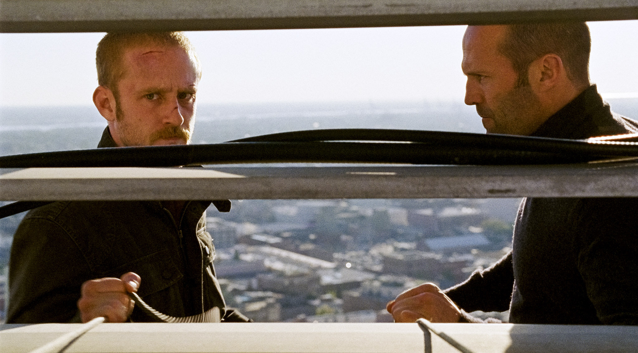 Still of Ben Foster and Jason Statham in Mechanikas (2011)