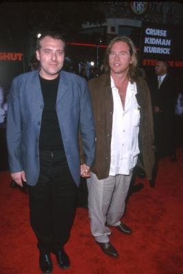 Val Kilmer and Tom Sizemore at event of Eyes Wide Shut (1999)