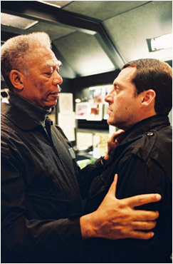 Morgan Freeman and Tom Sizemore in Dreamcatcher (2003)