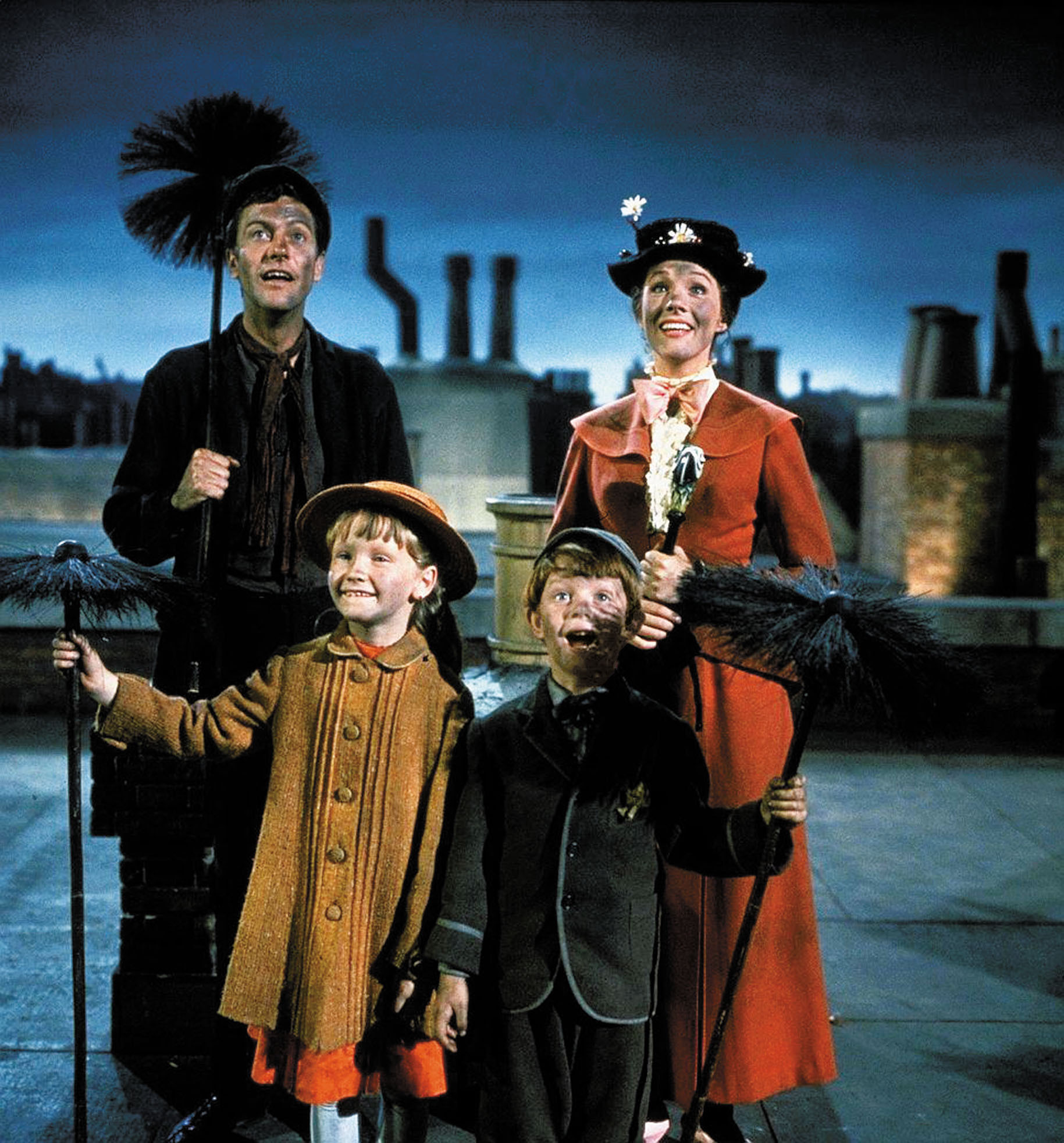 Still of Julie Andrews, Dick Van Dyke, Karen Dotrice and Matthew Garber in Mary Poppins (1964)
