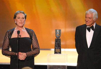 Julie Andrews and Dick Van Dyke at event of 13th Annual Screen Actors Guild Awards (2007)