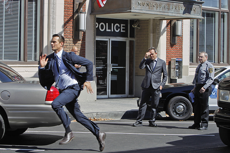 Still of Josh Duhamel and Dean Winters in Battle Creek (2015)