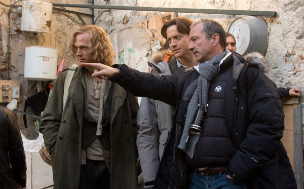 Still of Brendan Fraser, Paul Bettany and Iain Softley in Inkheart (2008)