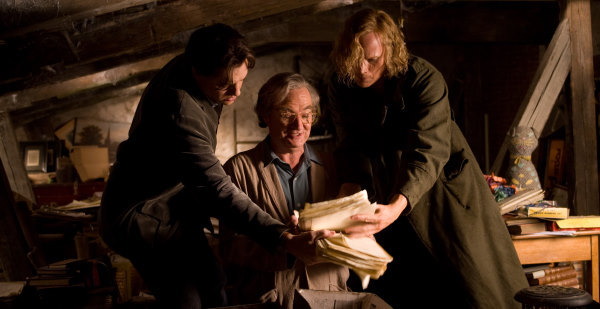 Still of Brendan Fraser, Jim Broadbent and Paul Bettany in Inkheart (2008)