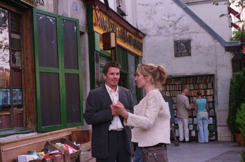 Still of Ethan Hawke and Julie Delpy in Pries saulelydi (2004)