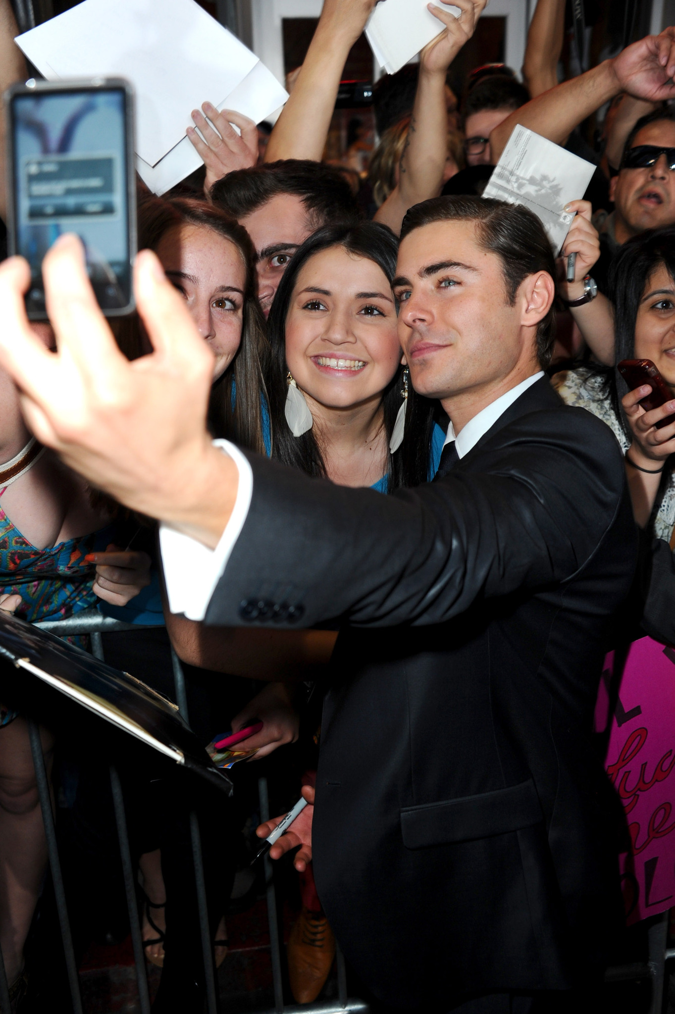 Zac Efron at event of Amzinai tavo (2012)