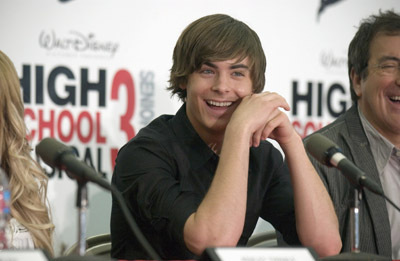 Zac Efron at event of High School Musical 3: Senior Year (2008)