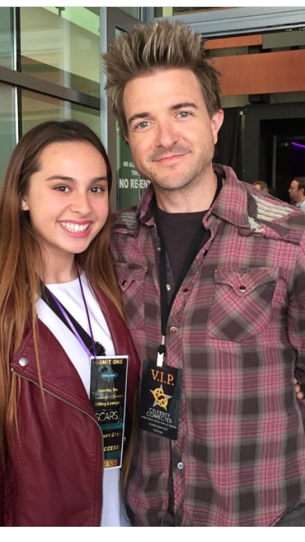 Jade with Jeremy Kent Jackson from Lab Rats, at the Oscar's gifting lounge 2015.