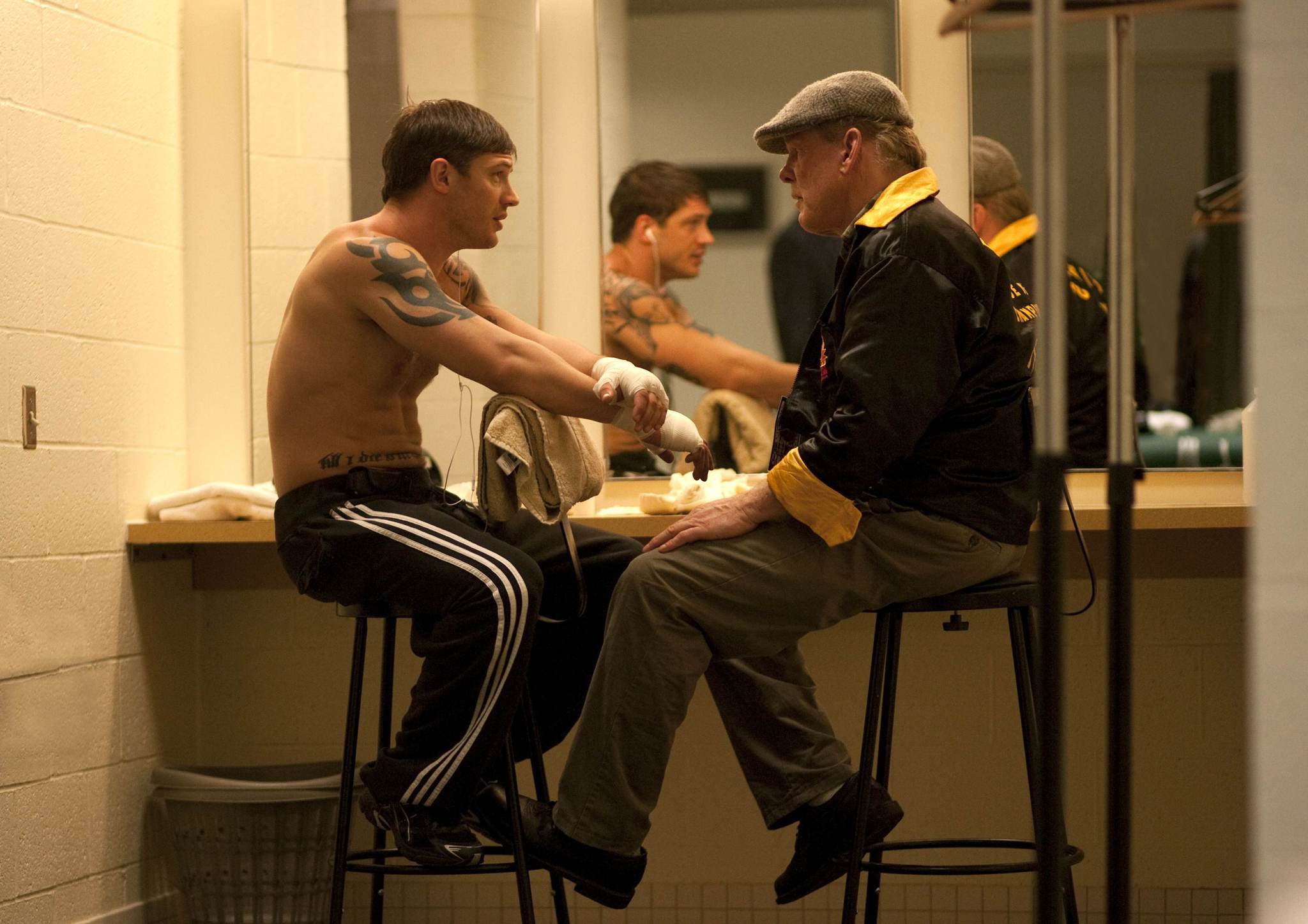 Still of Nick Nolte and Tom Hardy in Kovotojai (2011)