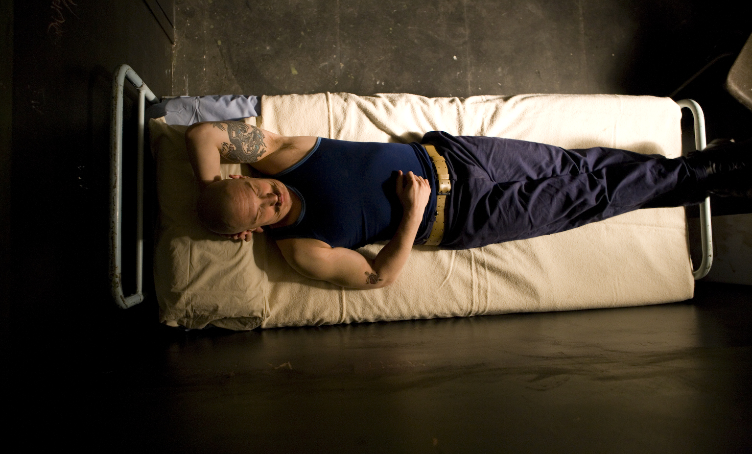 Still of Tom Hardy in Bronson (2008)