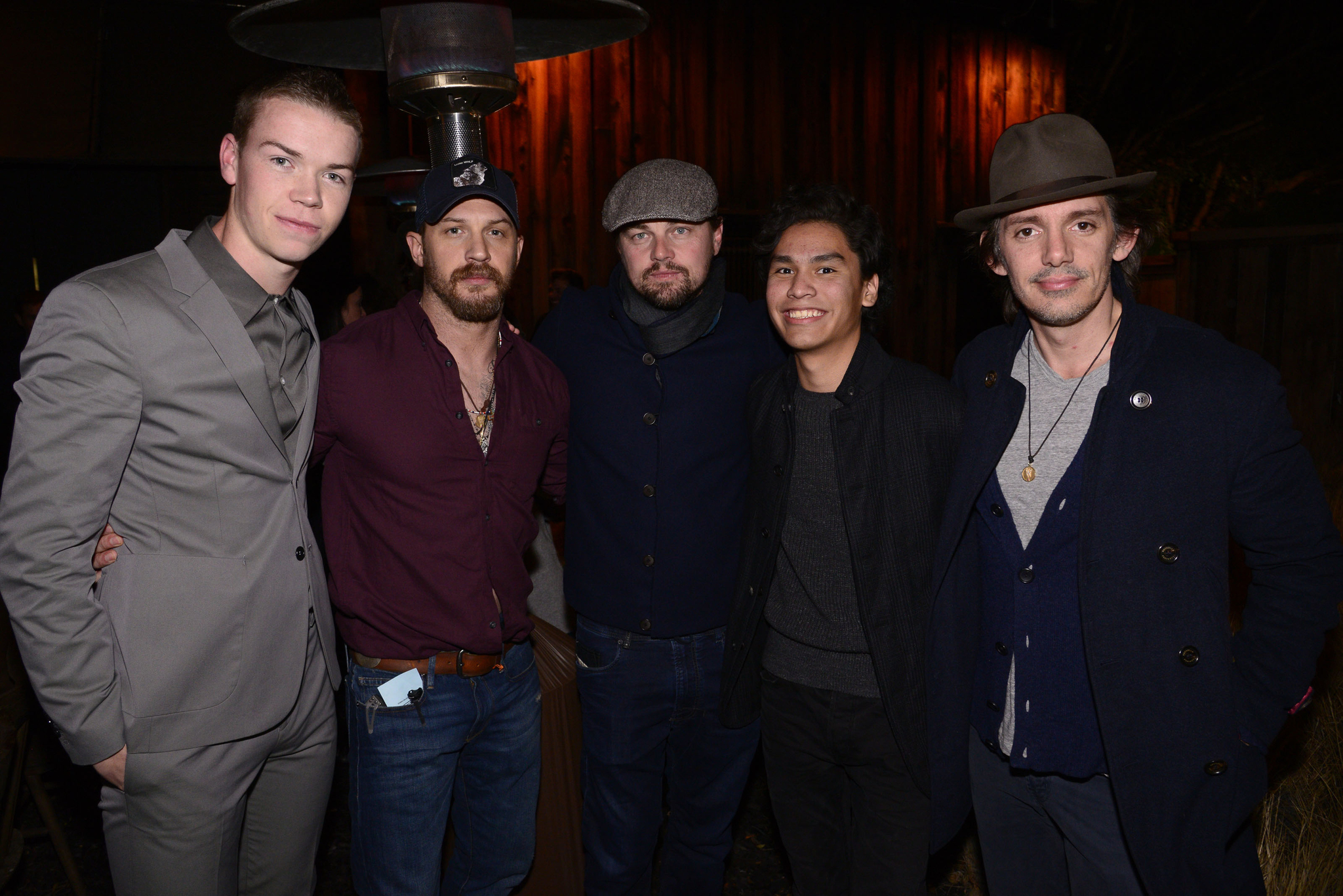 Leonardo DiCaprio, Lukas Haas, Tom Hardy, Will Poulter and Forrest Goodluck at event of Hju Glaso legenda (2015)