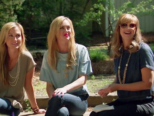 Still of Korie Robertson, Missy Robertson and Jessica Robertson in Duck Dynasty (2012)