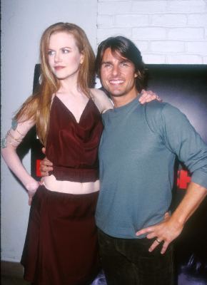 Tom Cruise and Nicole Kidman at event of Eyes Wide Shut (1999)