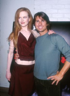 Tom Cruise and Nicole Kidman at event of Eyes Wide Shut (1999)