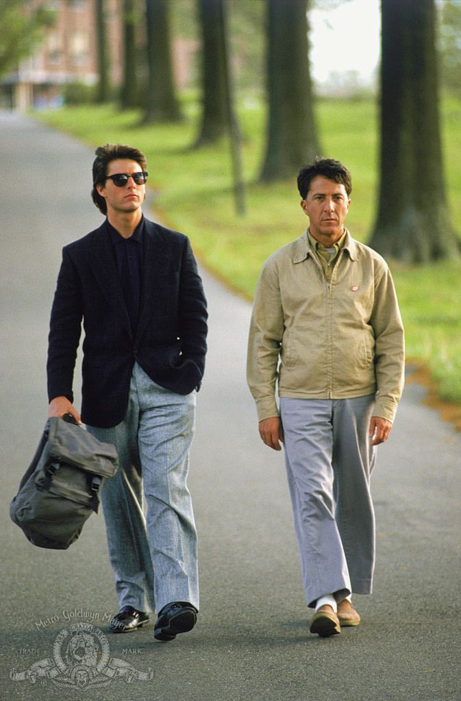 Still of Tom Cruise and Dustin Hoffman in Lietaus zmogus (1988)