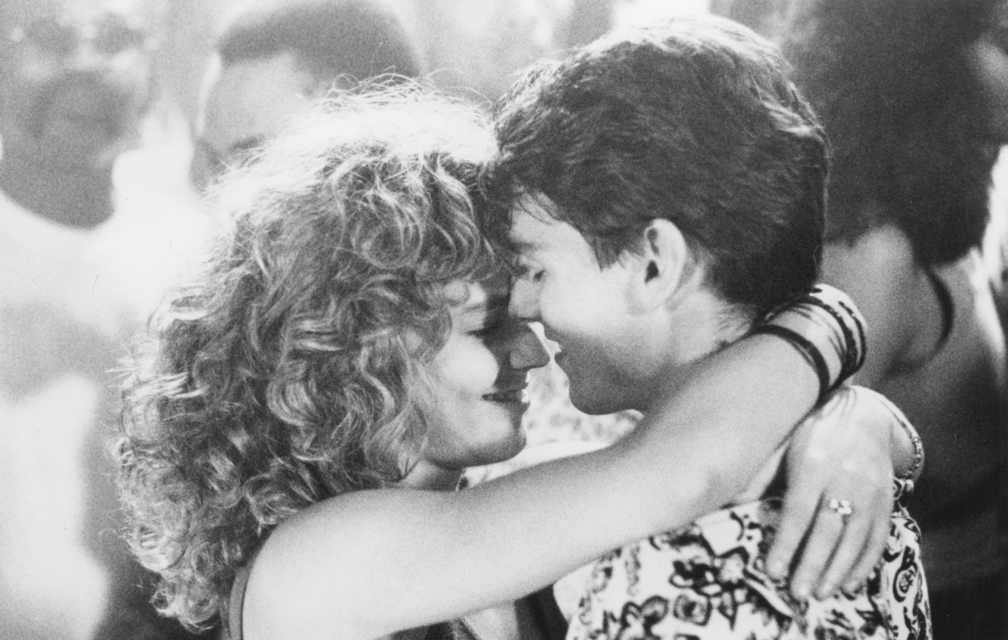 Still of Tom Cruise and Elisabeth Shue in Cocktail (1988)