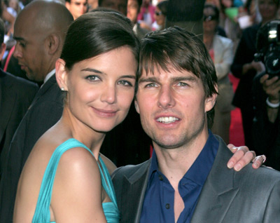 Tom Cruise and Katie Holmes at event of Pasauliu karas (2005)