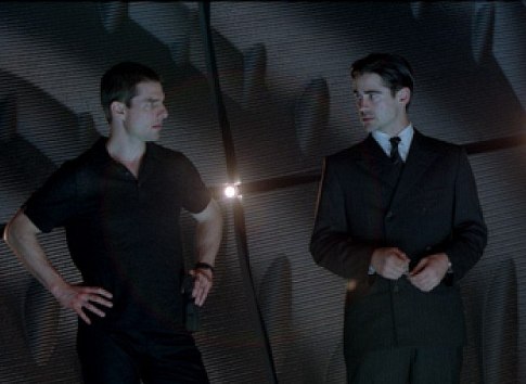 Still of Tom Cruise and Colin Farrell in Ispejantis pranesimas (2002)