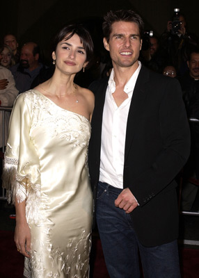 Tom Cruise and Penélope Cruz at event of Vanilinis dangus (2001)