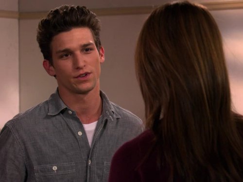 Still of Shailene Woodley and Daren Kagasoff in The Secret Life of the American Teenager (2008)