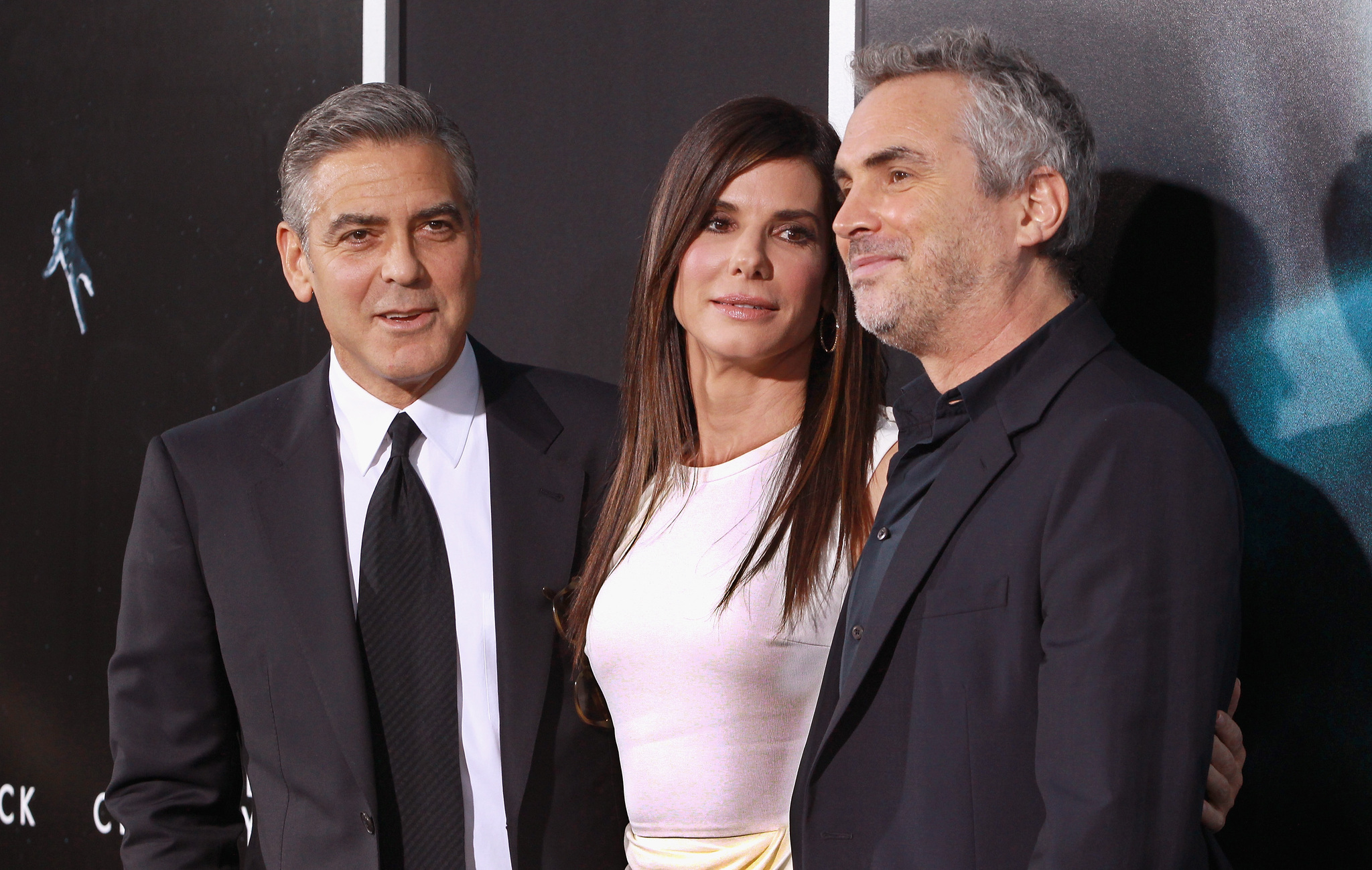 Sandra Bullock, George Clooney and Alfonso Cuarón at event of Gravitacija (2013)