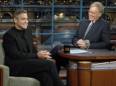 Still of George Clooney and David Letterman in Late Show with David Letterman (1993)