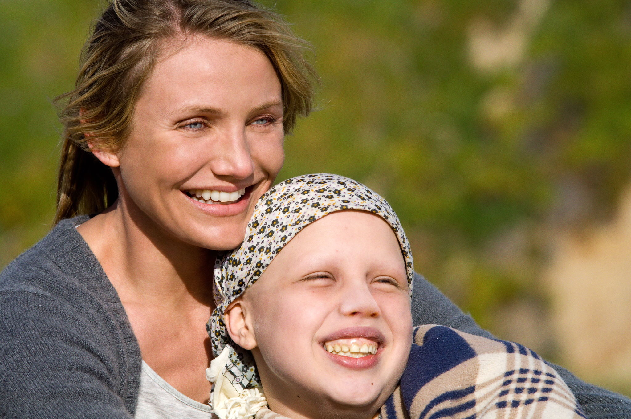 Still of Cameron Diaz and Sofia Vassilieva in My Sister's Keeper (2009)