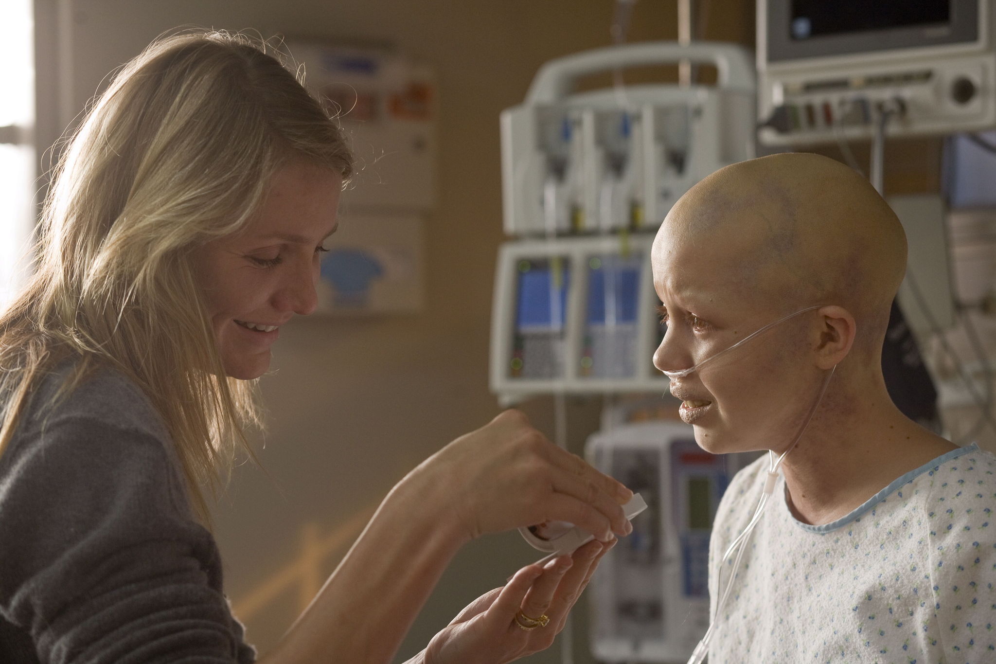 Still of Cameron Diaz and Sofia Vassilieva in My Sister's Keeper (2009)