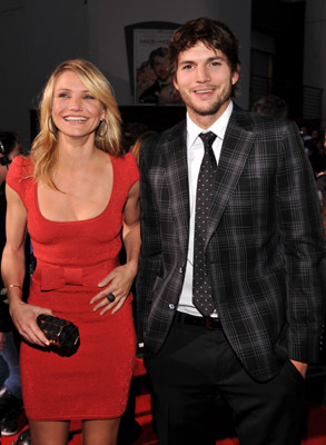 Cameron Diaz and Ashton Kutcher at event of Pamete galvas Las Vegase (2008)