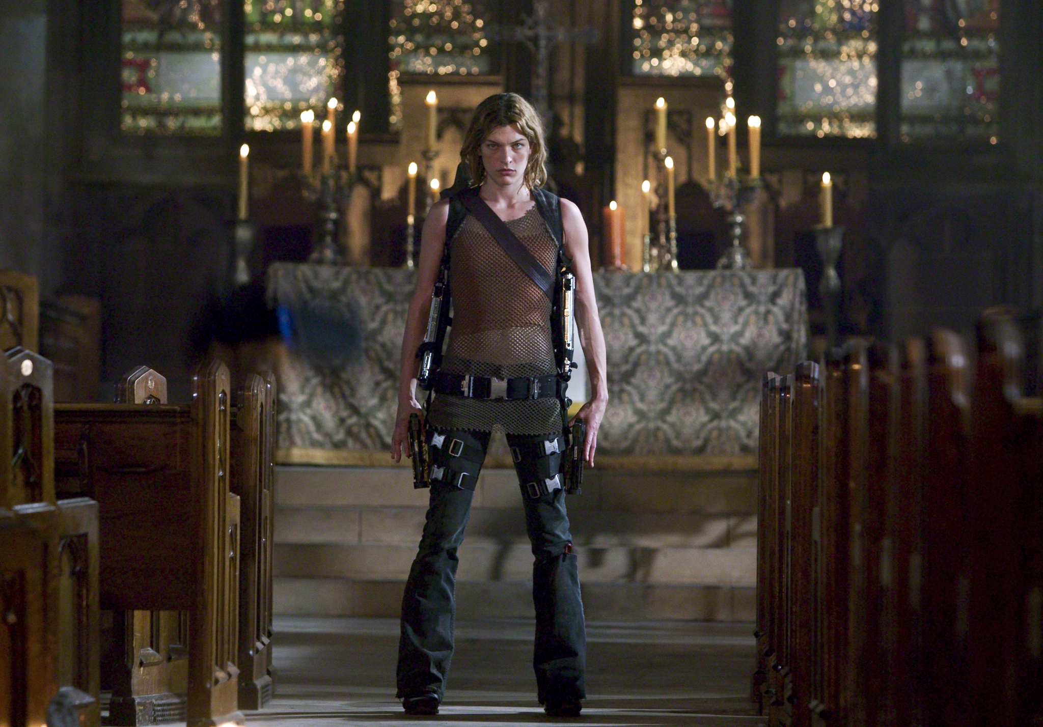 Still of Milla Jovovich in Absoliutus blogis 2: Apokalipse (2004)