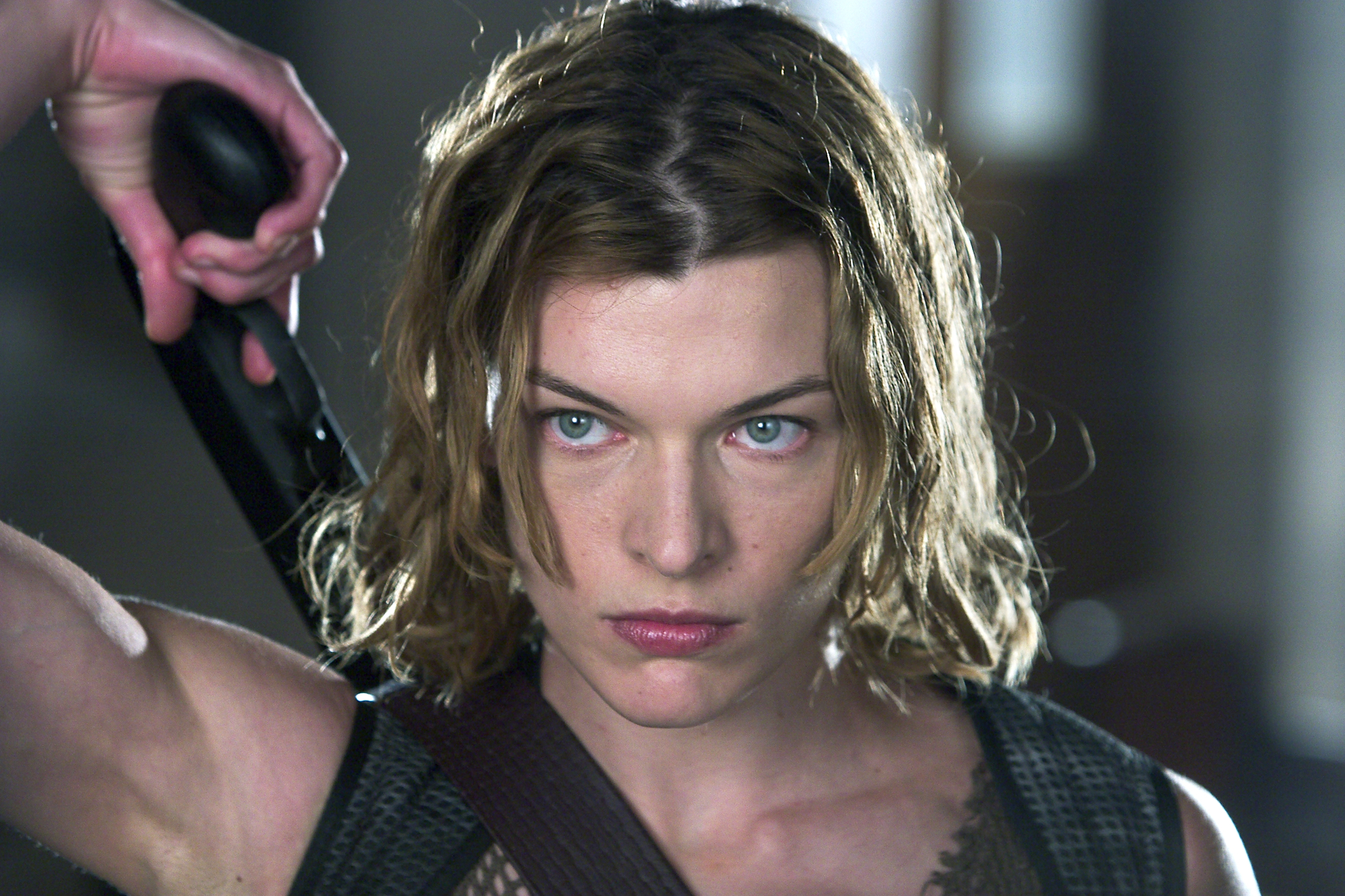 Still of Milla Jovovich in Absoliutus blogis 2: Apokalipse (2004)