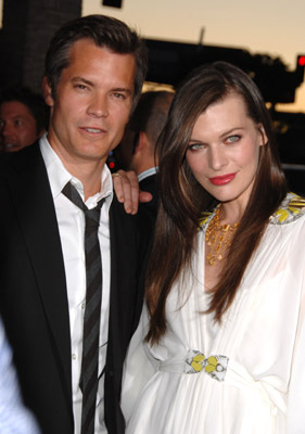 Milla Jovovich and Timothy Olyphant at event of A Perfect Getaway (2009)