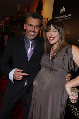 Milla Jovovich and Oded Fehr at event of Absoliutus blogis: isnykimas (2007)