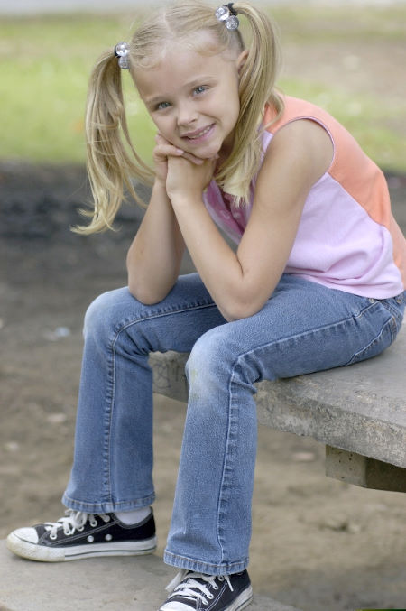 Still of Chloë Grace Moretz in Heart of the Beholder (2005)