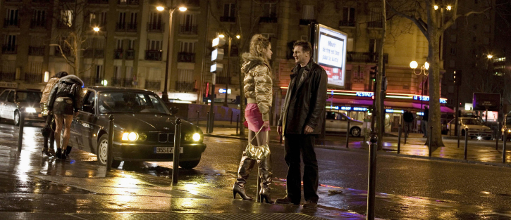 Still of Liam Neeson and Fani Kolarova in Pagrobimas (2008)