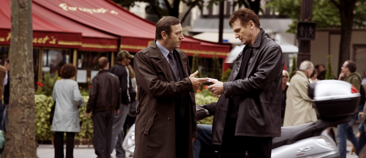 Still of Liam Neeson and Olivier Rabourdin in Pagrobimas (2008)