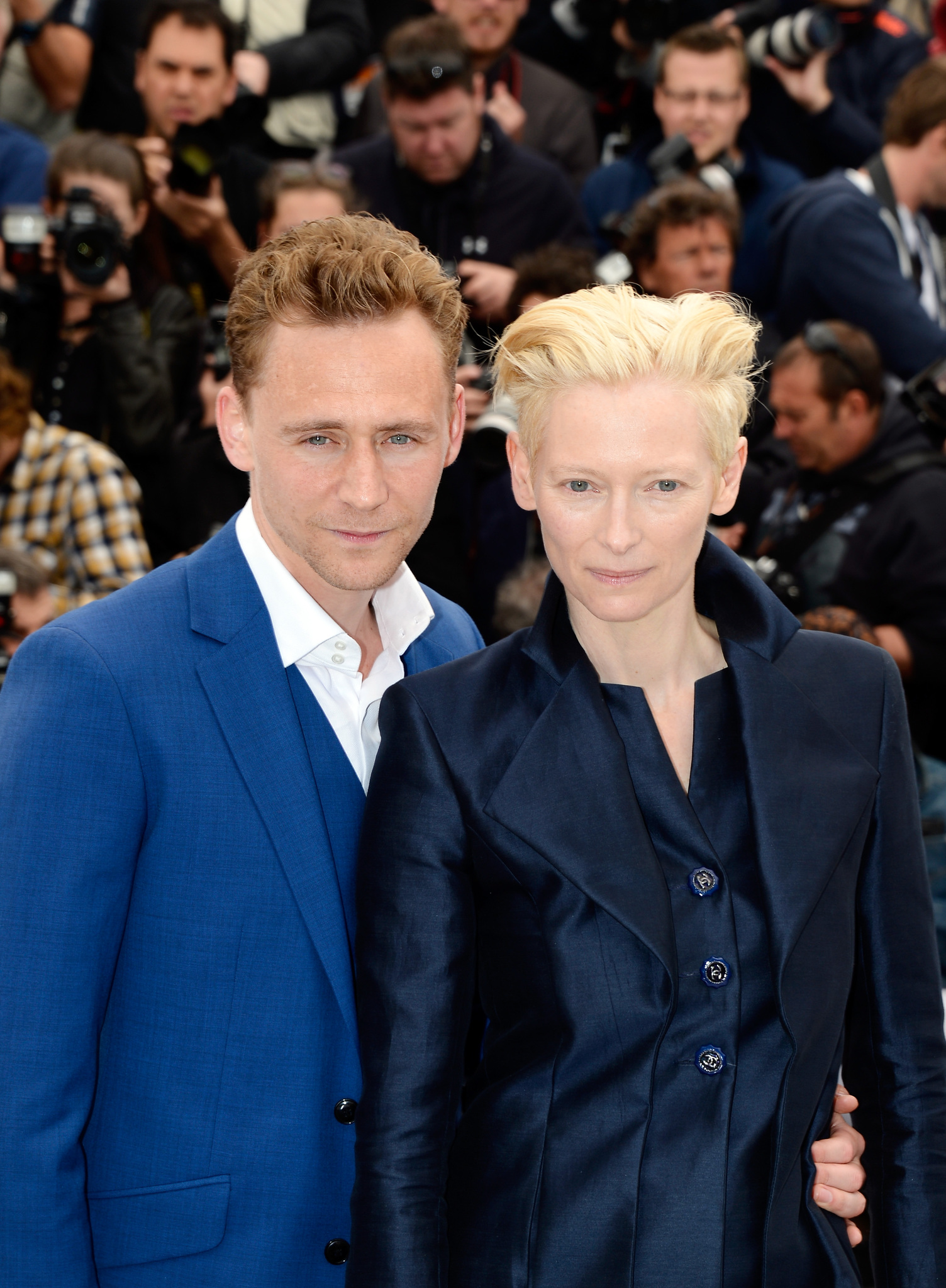 Tilda Swinton and Tom Hiddleston at event of Isgyvena tik mylintys (2013)