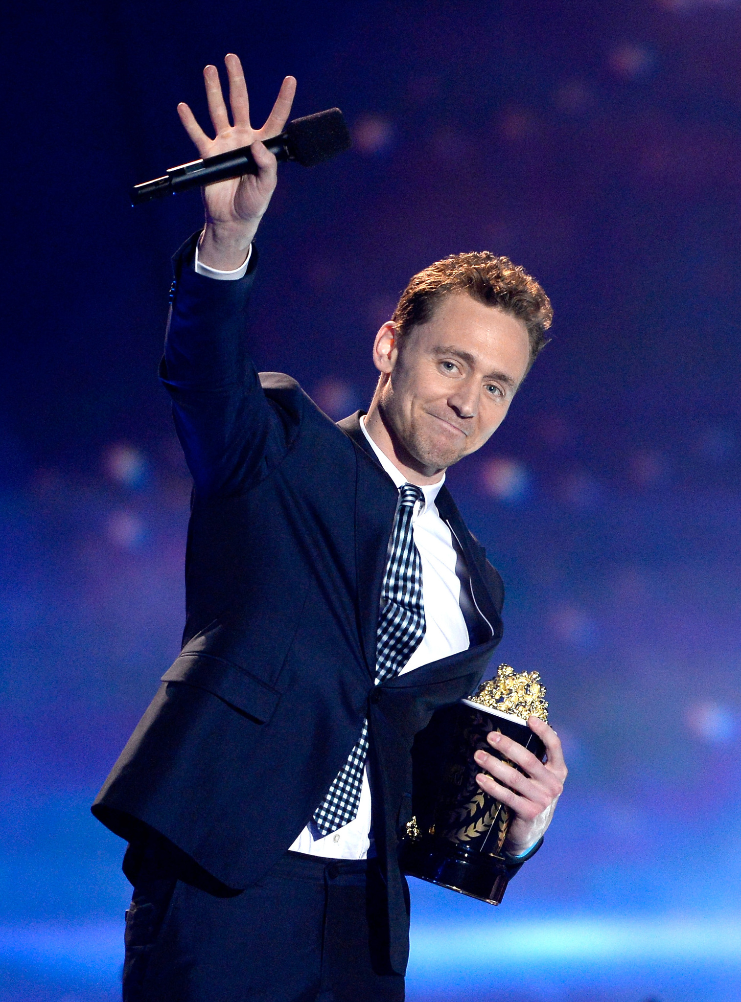 Tom Hiddleston at event of 2013 MTV Movie Awards (2013)
