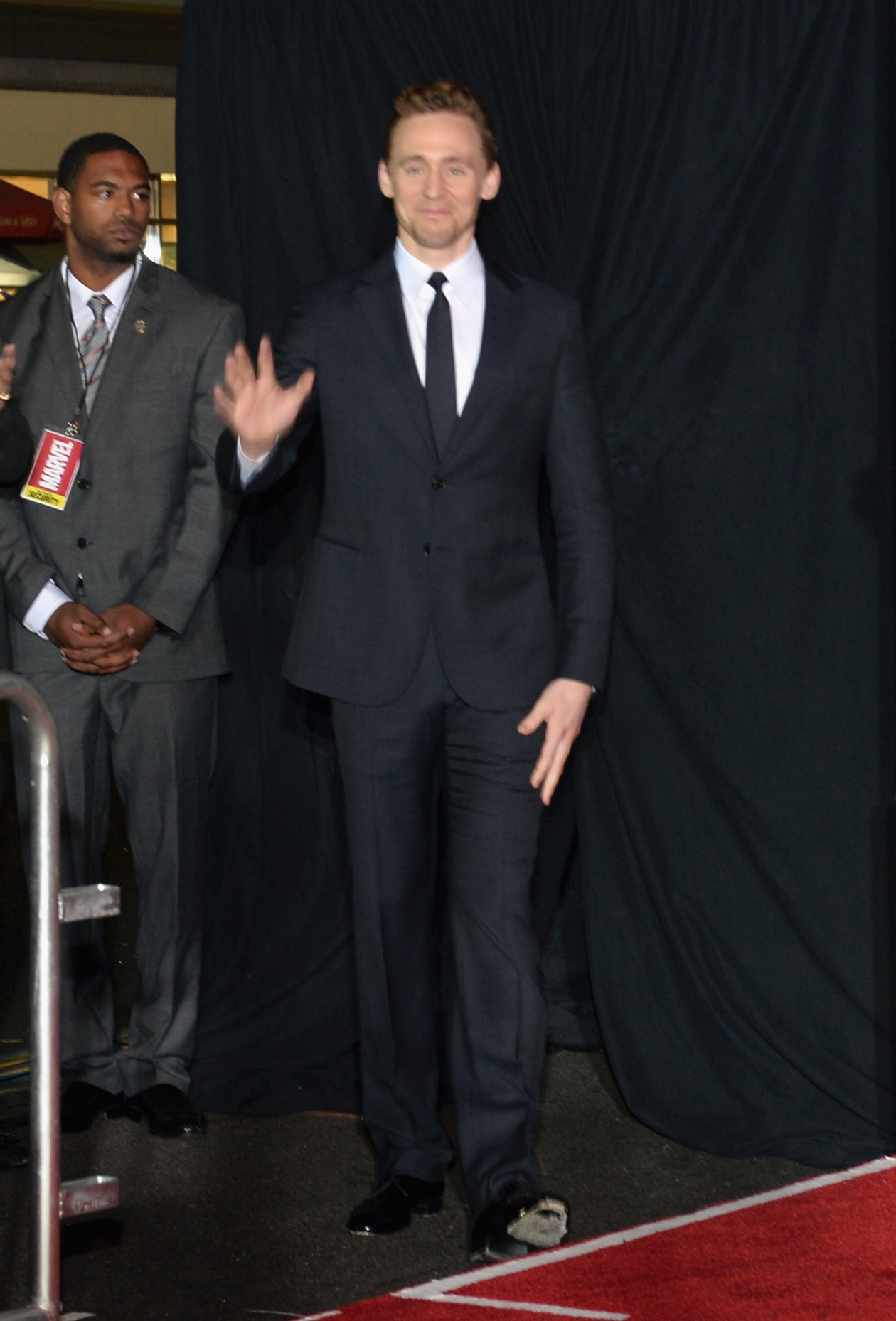 Tom Hiddleston at event of Toras: Tamsos pasaulis (2013)