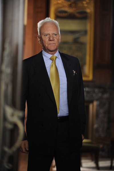 Still of Malcolm McDowell in Aiskiaregys (2006)