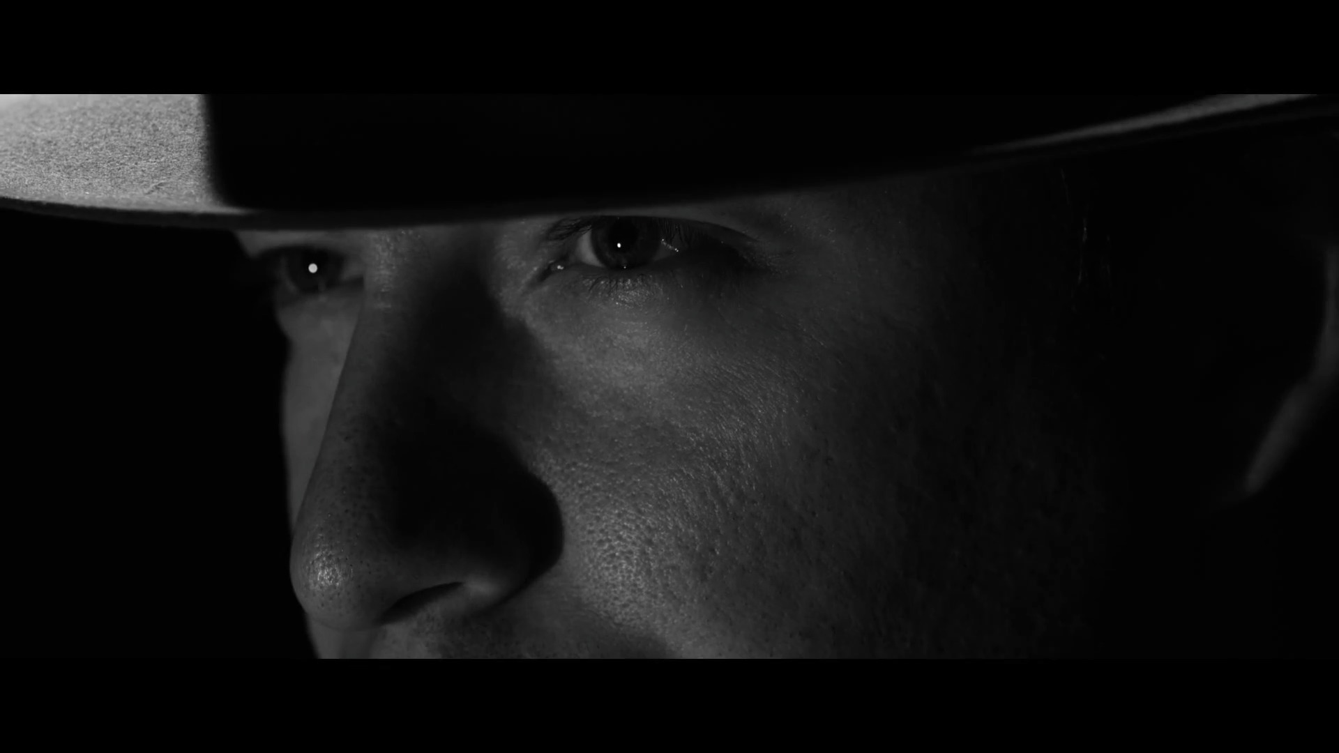 Robert Oles as a Gangster in Music video Nancy Sinatra - Bang Bang Directed by Federico Bartolucci and Fernando Haddad