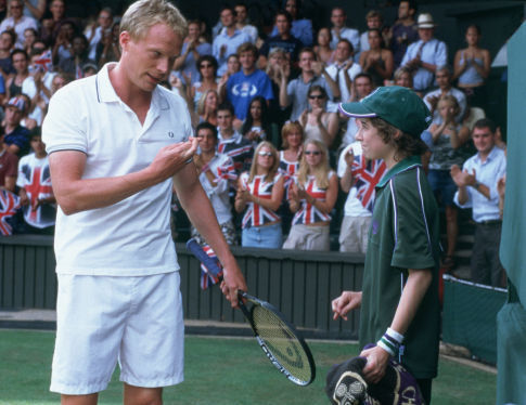 Still of Paul Bettany and Jonathan Timmins in Wimbledon (2004)