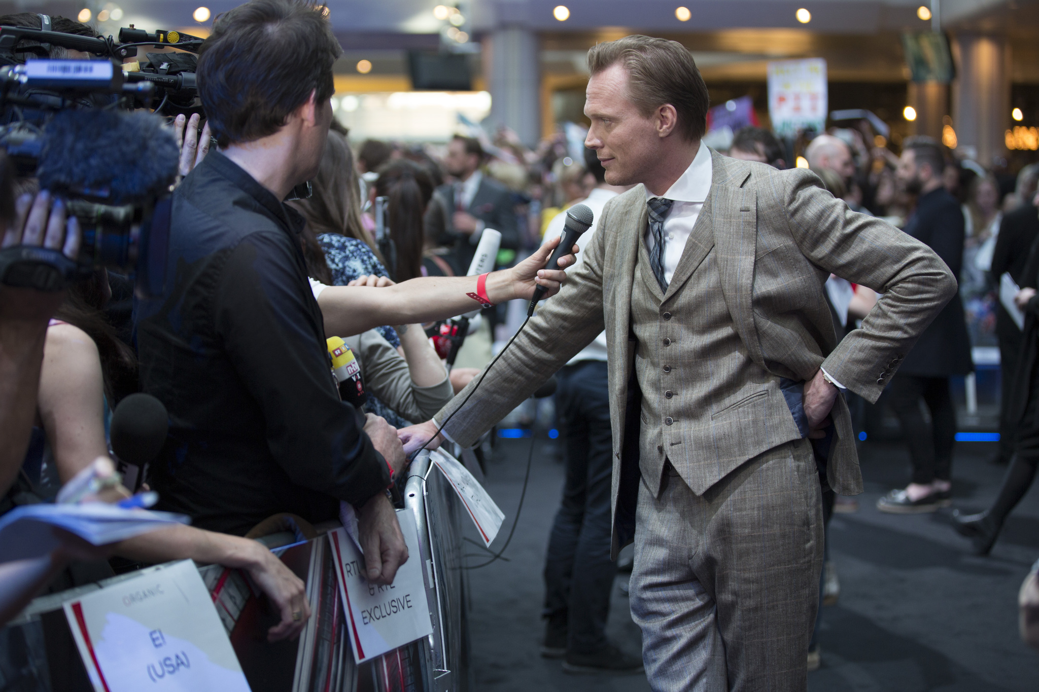 Paul Bettany at event of Kersytojai 2 (2015)