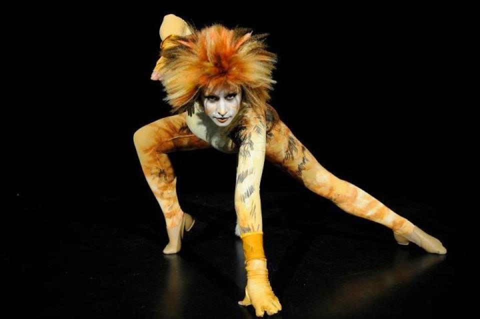 Performing as Jellylorum in CATS