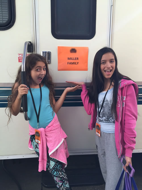 Emily with sister Gracie at the family trailer at Paramount Pictures studios for Nickelodeon's Ultimate Halloween Costume Party.