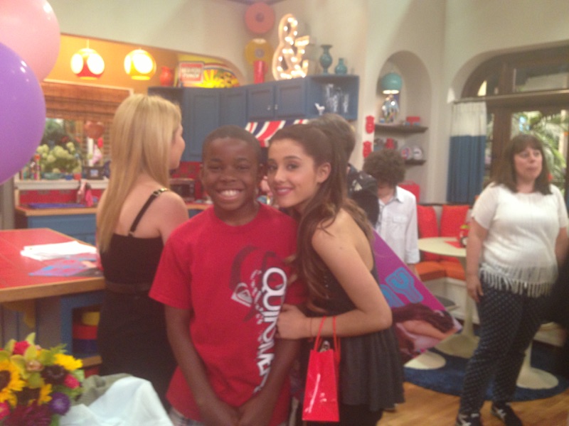 Ariana Grande and Wade Maurice Johnson Jr. On set Sam & Cat. Celebrating Ariana's Birthday