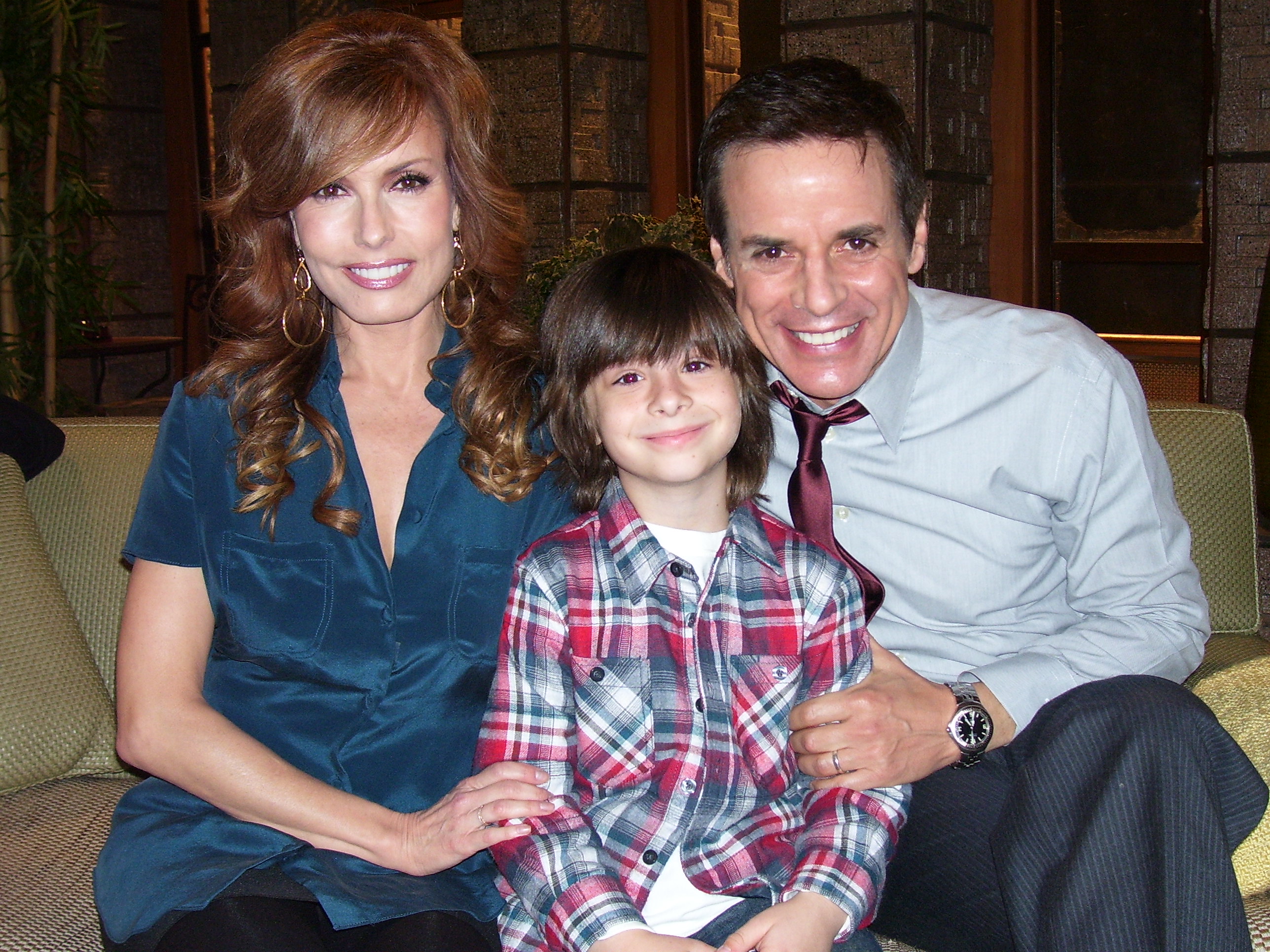 CBS The Young And The Restless 12/09: Tracey Bregman(Lauren Fenmore-Baldwin), Robbie Tucker(Fen Baldwin), & Christian LeBlanc(Michael Baldwin)