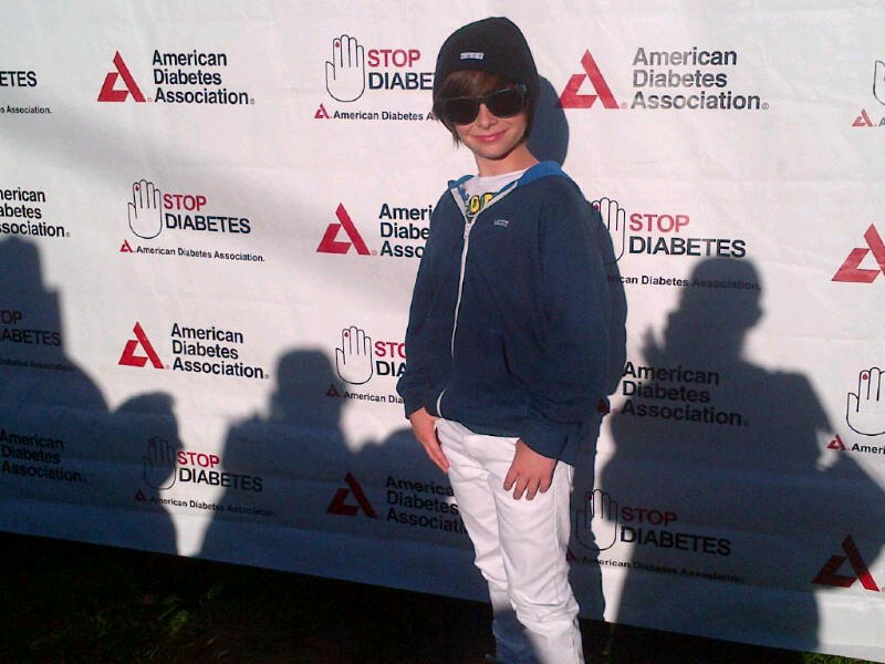ROBBIE TUCKER IS A GUEST SPEAKER AT THE 2012 AMERICAN DIABETES ASSOCIATION STEP-OUT WALK LOS ANGELES