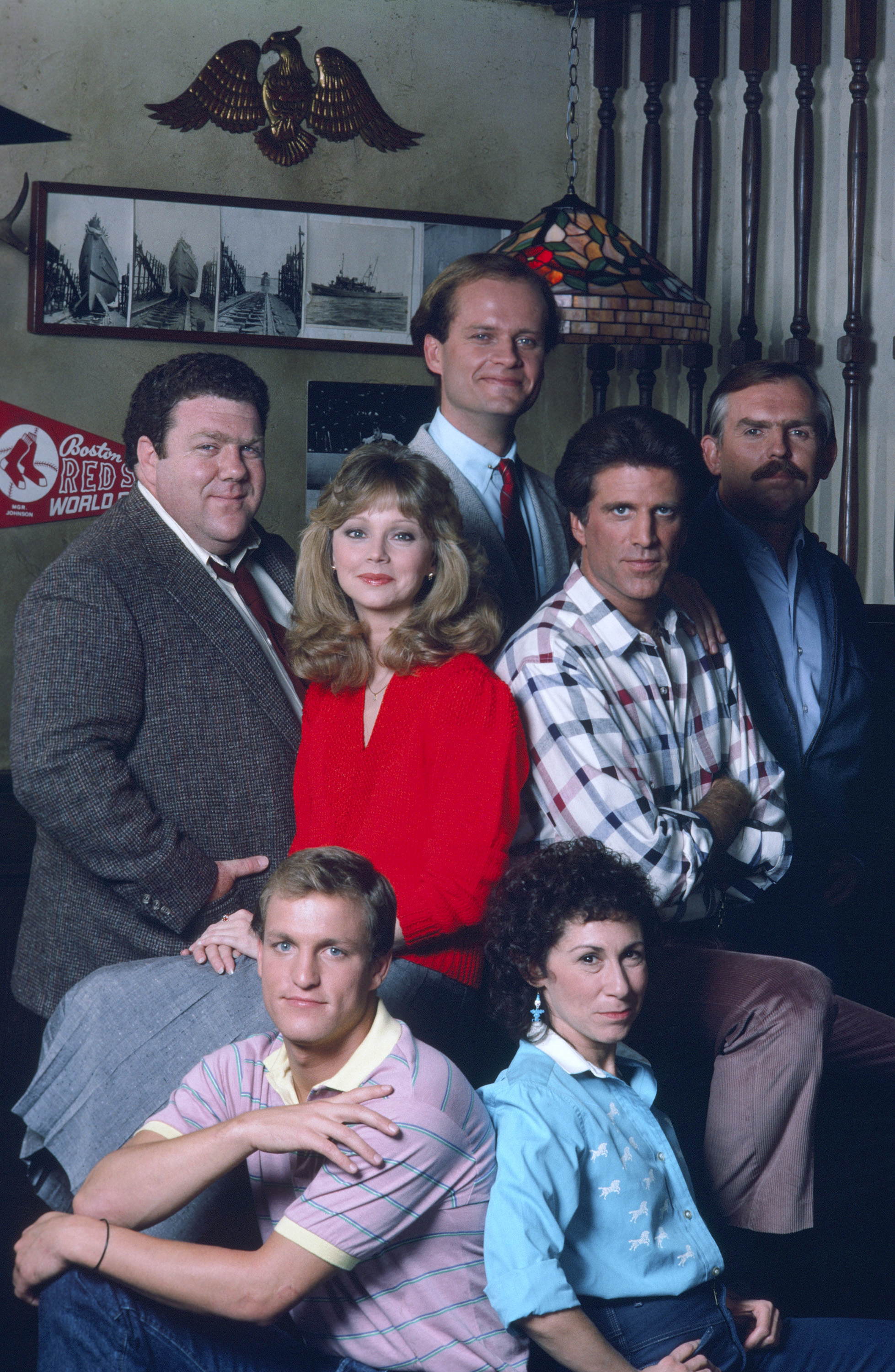 Still of Woody Harrelson, Ted Danson, Kelsey Grammer, Shelley Long, John Ratzenberger, George Wendt and Rhea Perlman in Cheers (1982)